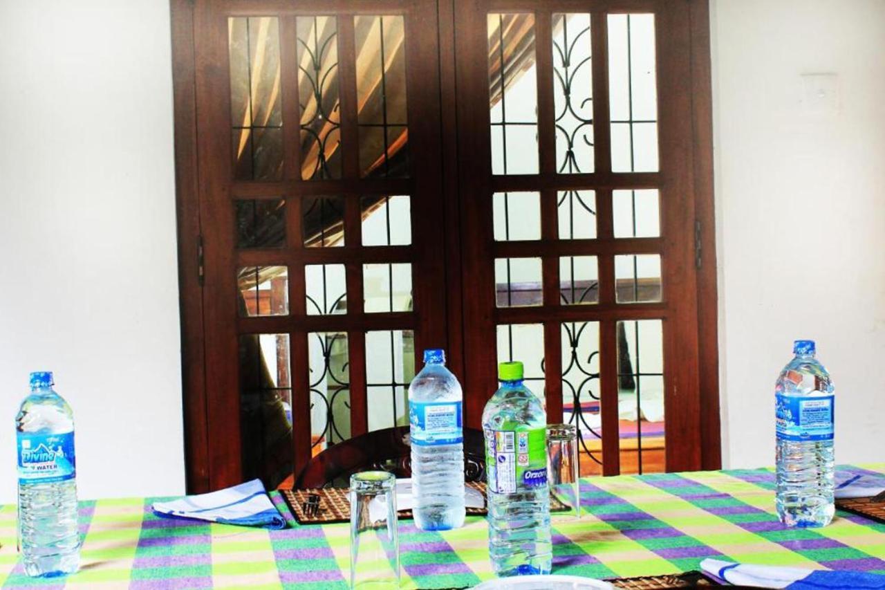 Keerthi Homestay Sigirîya Extérieur photo