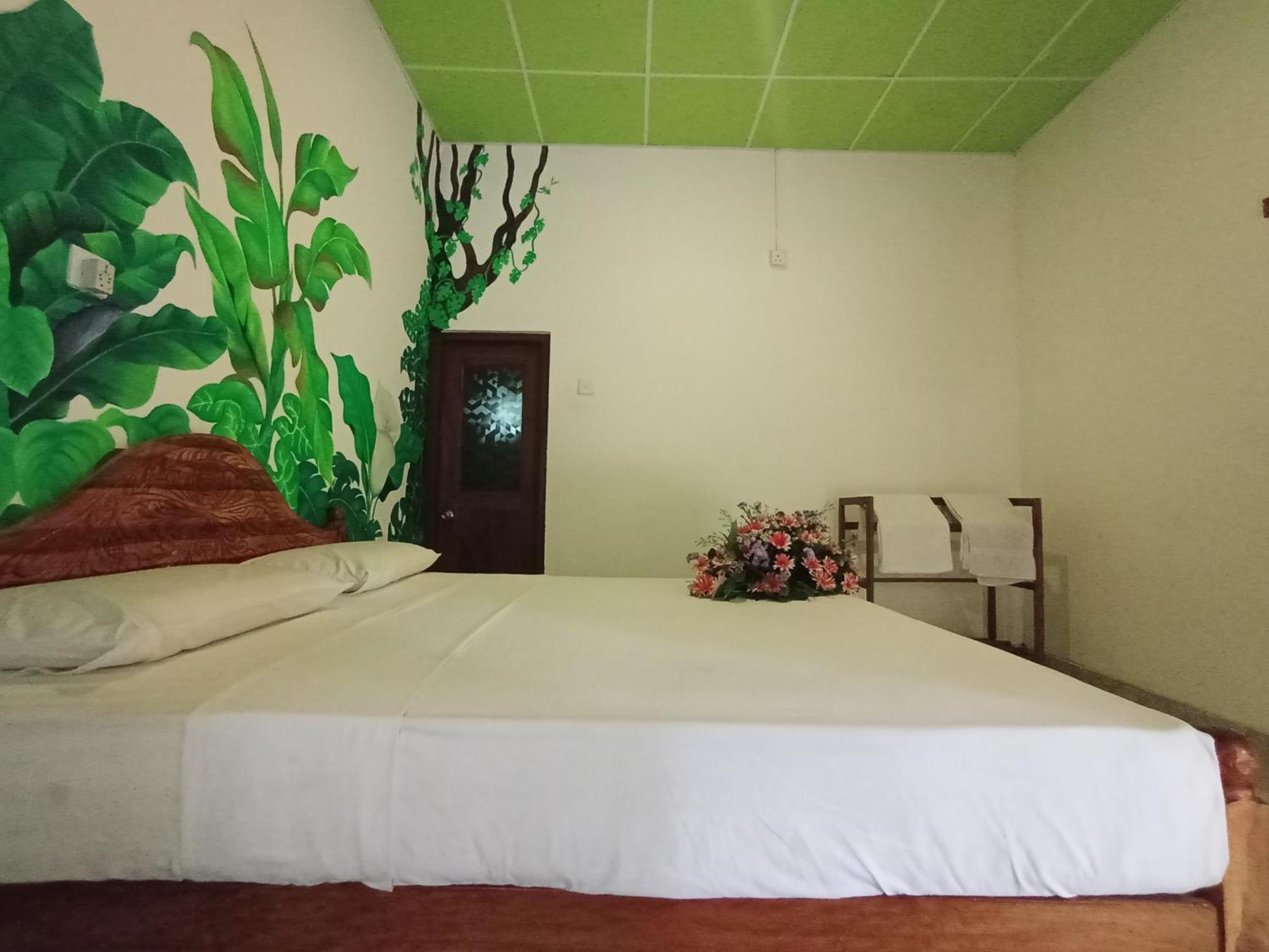 Keerthi Homestay Sigirîya Extérieur photo